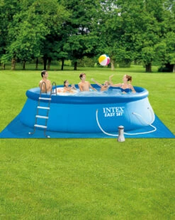 Front Page 27 Easy SetĀ® 15' X 48" Inflatable Pool W/ Filter Pump