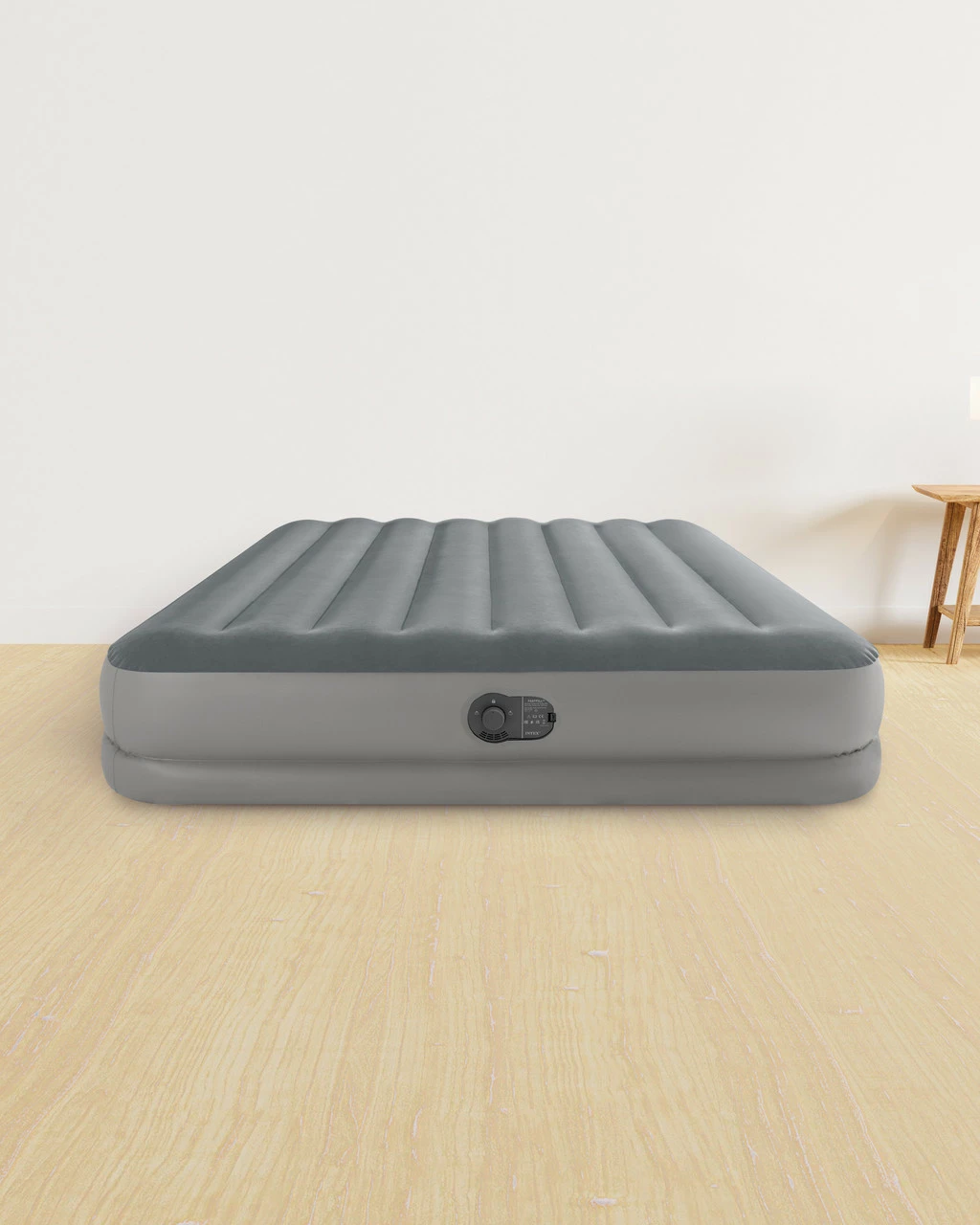 Dura-Beam® Standard Prestige Air Mattress 12" Queen W/ Built-In USB Electric Pump 1 Dura-Beam® Standard Prestige Air Mattress 12" Queen W/ Built-In USB Electric Pump