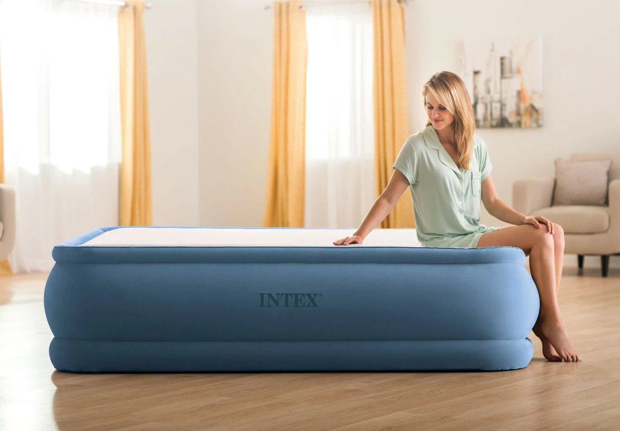 Dura-Beam® Deluxe Thermalux Air Mattress 20" Queen W/ Built-In Electric Pump - Blue 1 Dura-Beam® Deluxe Thermalux Air Mattress 20" Queen W/ Built-In Electric Pump - Blue